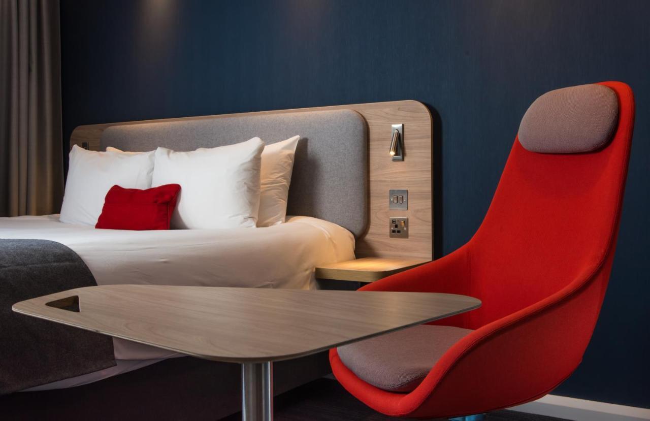 Holiday Inn Express - Bicester By Ihg Экстерьер фото