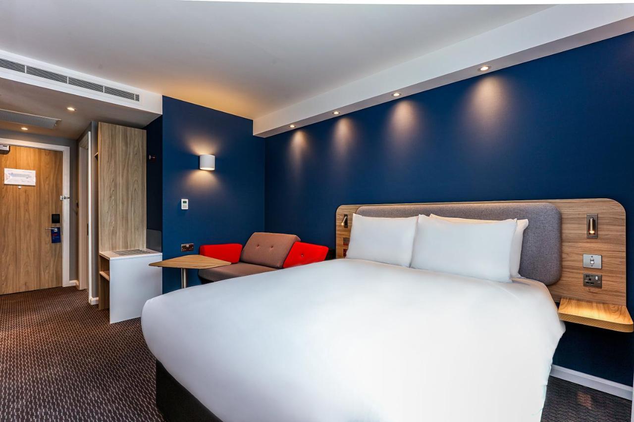 Holiday Inn Express - Bicester By Ihg Экстерьер фото