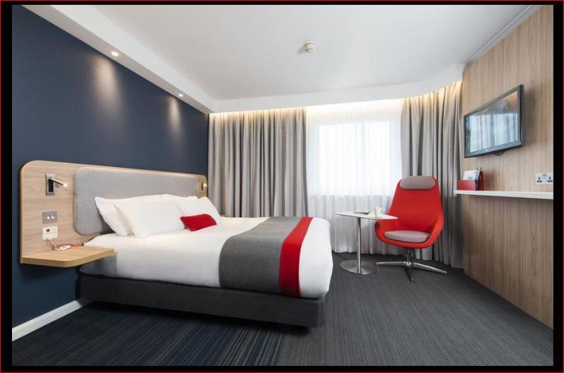 Holiday Inn Express - Bicester By Ihg Экстерьер фото